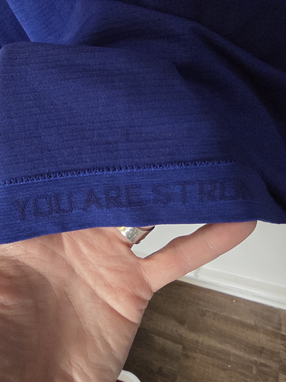 Lululemon Swiftly Relaxed Long Sleeve NWT Size 14 - Picture 8 of 8